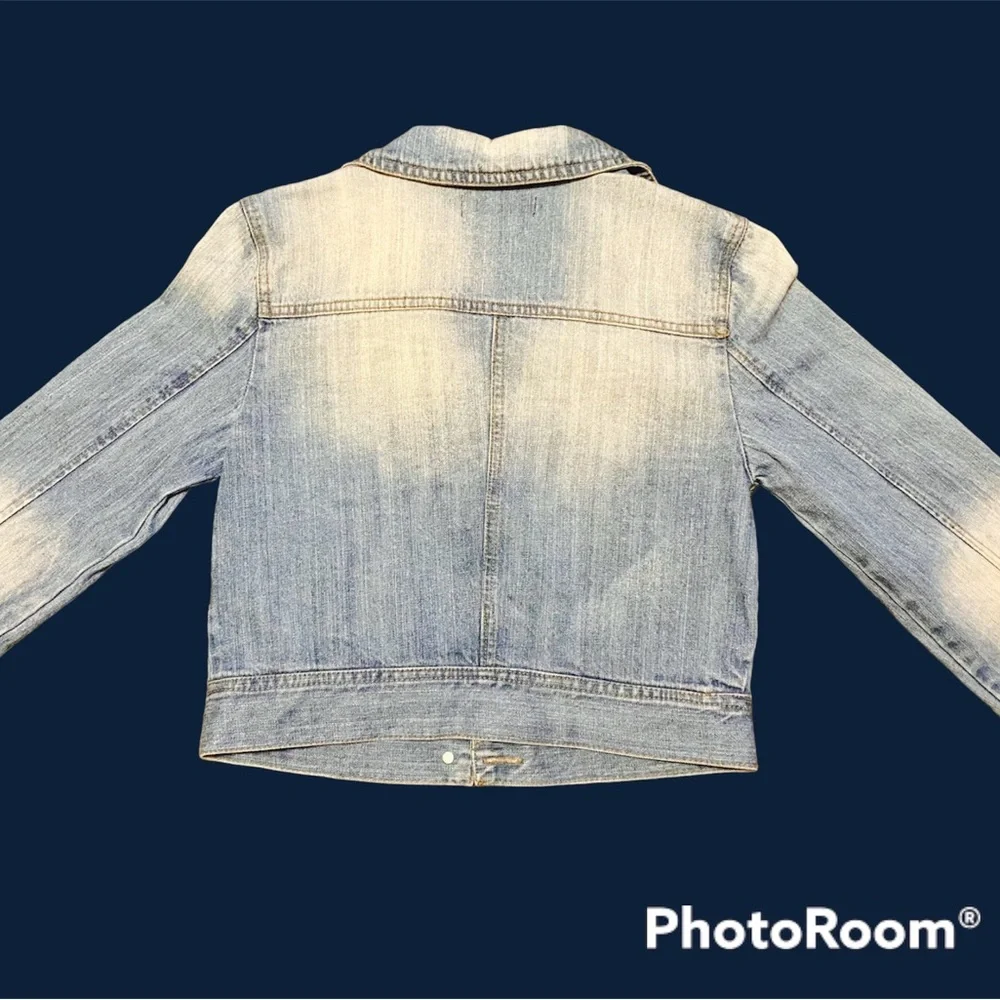 🔥SALE🔥 Adorable and versatile Highway Jeans cropped DENIM JACKET.  Size S - Picture 12 of 13